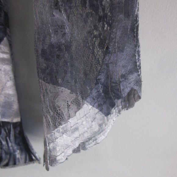 Komarov Womens Size M Button Up Blouse with Lace Up Back - Picture 12 of 14